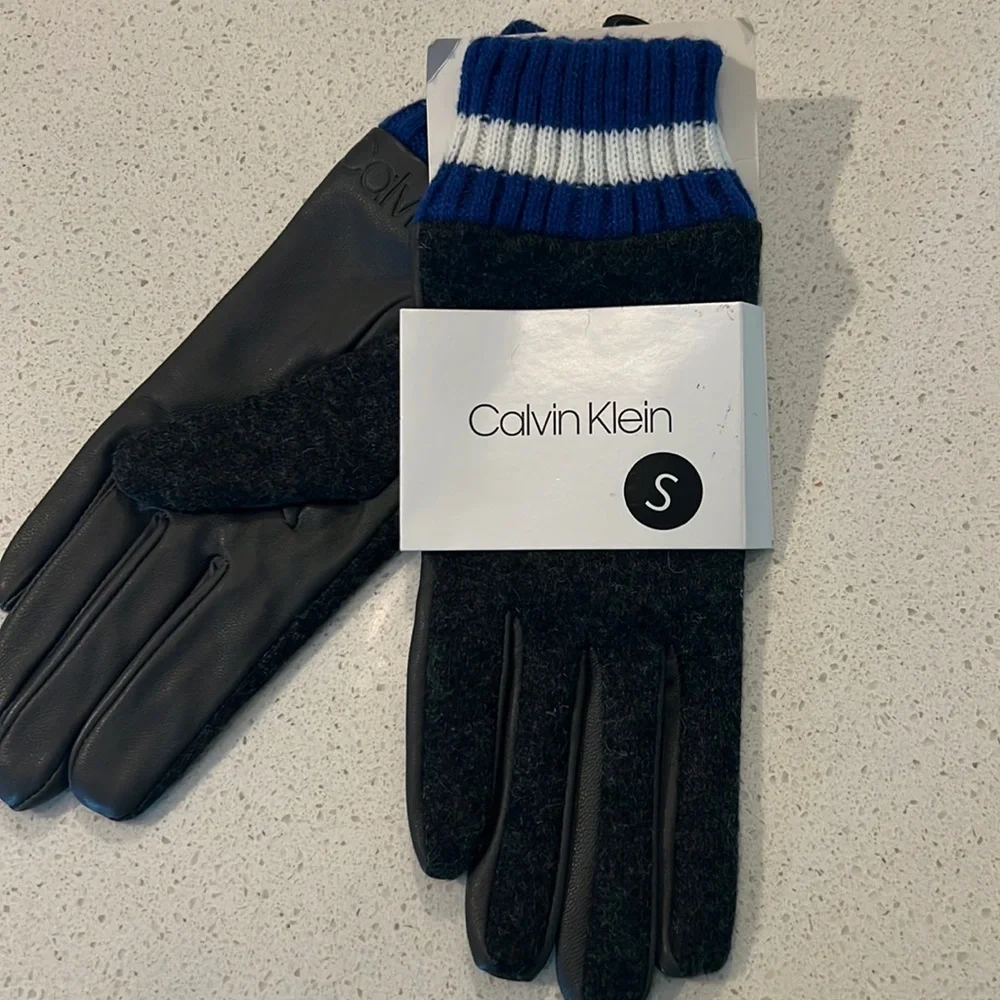 Calvin Klein New Leather Fabric Gloves Small